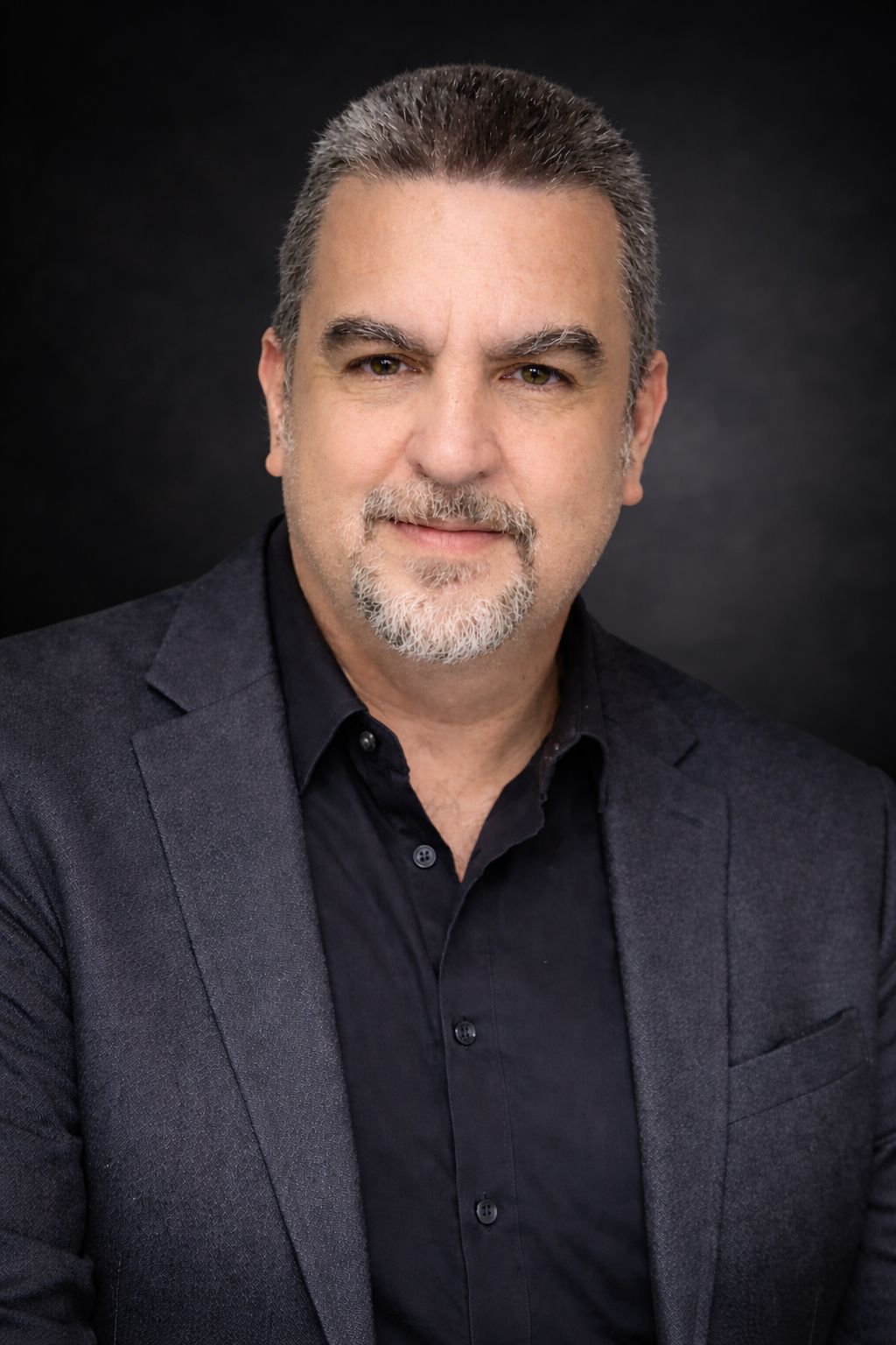 Dr. Ángel Augusto Pérez Calatayud, MD, FCCM